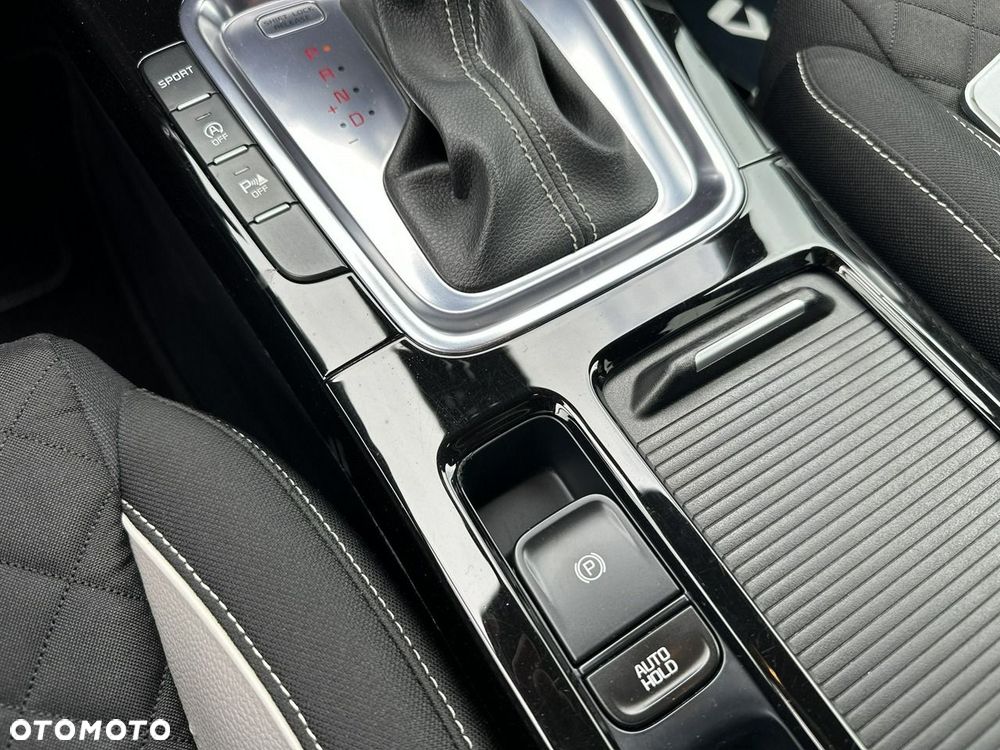 Kia ProCeed - 26