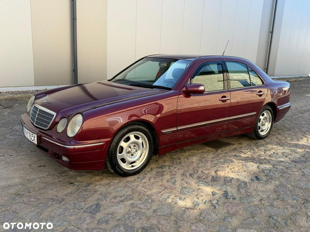 Mercedes-Benz Klasa E - 1