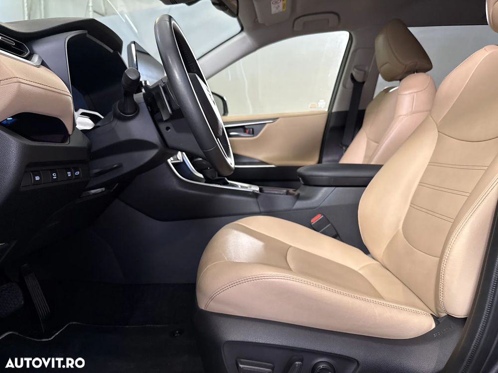 Toyota RAV4 - 24