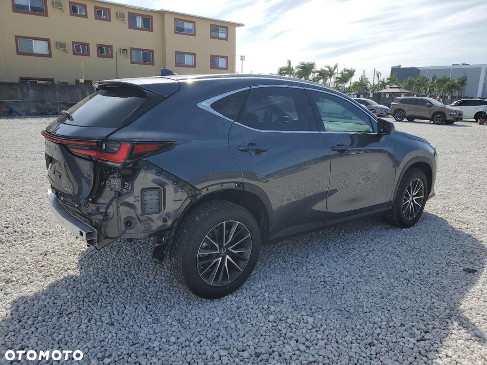 Lexus NX 300 Prestige AWD - 4
