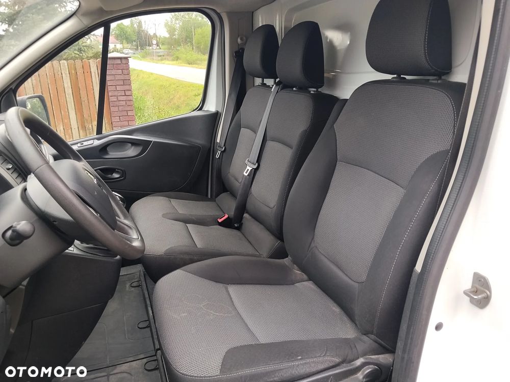 Renault Trafic - 15