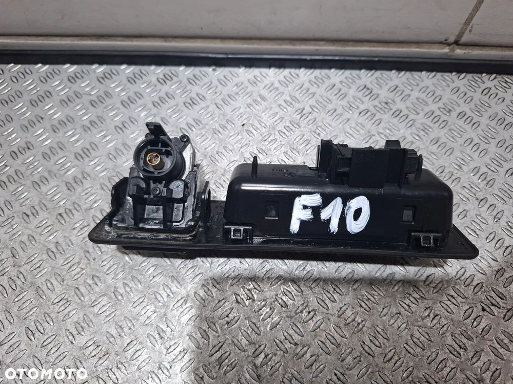 Styk klapy bagażnika kamera cofania BMW 5 F10 2014 rok nr 9240351 - 3