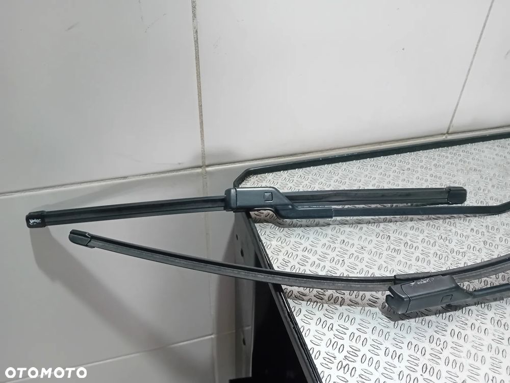 ramiona wycieraczek , pióra komplet VW Golf VI 2012 - 2