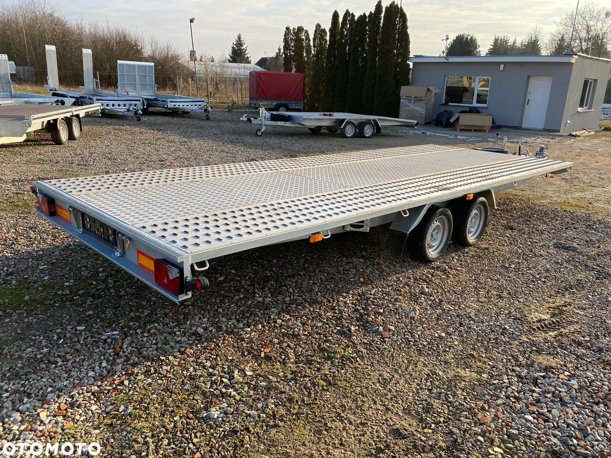 Niewiadów Mars 600X220 CM DMC 3500KG PŁASKA 2 OSIOWA DO PRZEWOZU SAMOCHODÓW I MASZYN MAŁE KOŁA 13 WZMACNIANE WYPEŁNIENIE BLACHA ALU Z KOŁEM ZAPASOWYM | RATY | LEASING | - 6