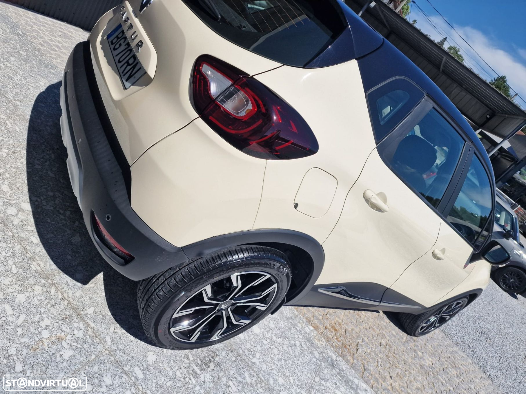 Renault Captur 1.5 dCi Exclusive - 16