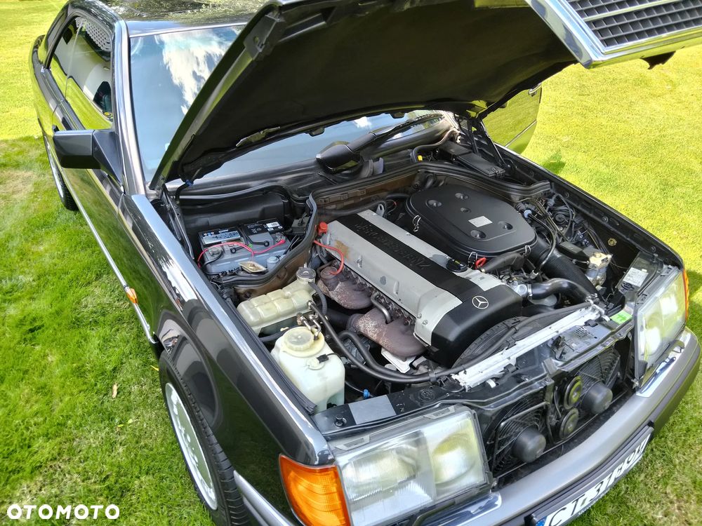 Mercedes-Benz W124 (1984-1993) - 23
