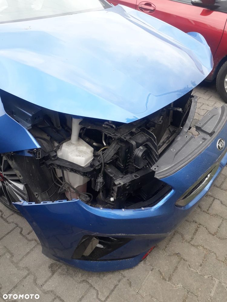 Kia ProCeed 1.6 T-GDI GT DCT - 16