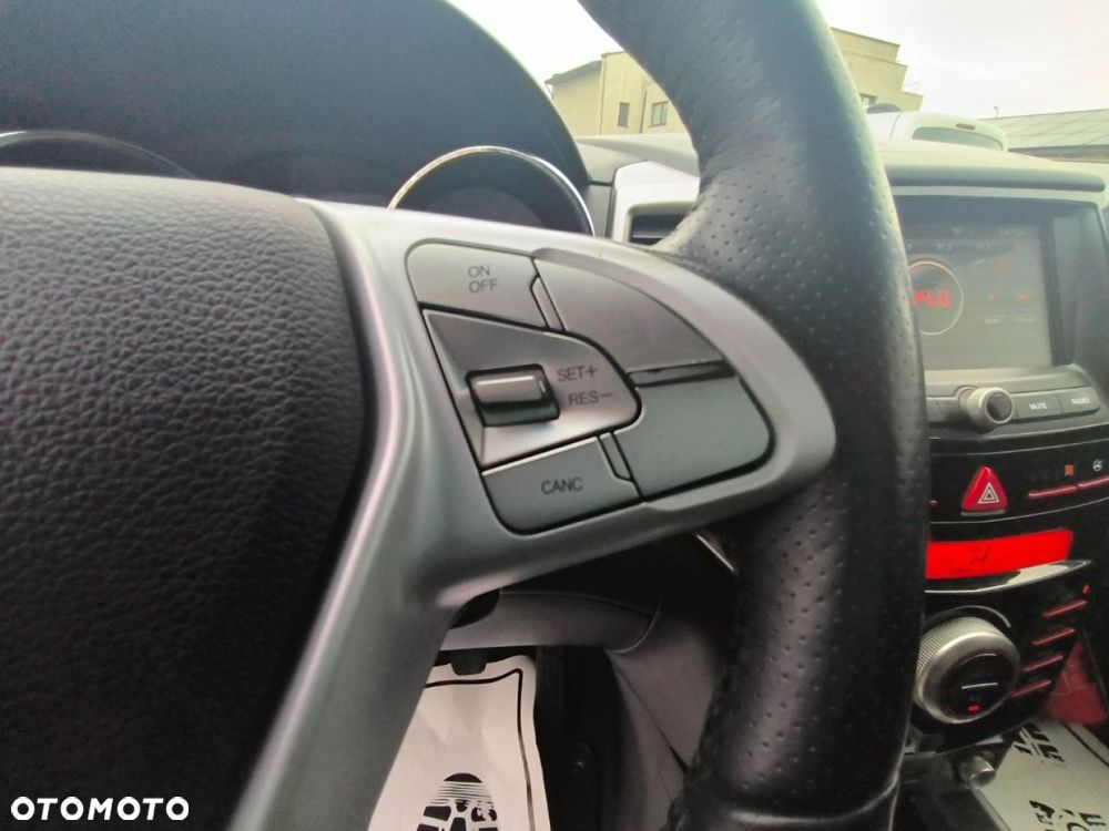 SsangYong/KGM Tivoli - 11