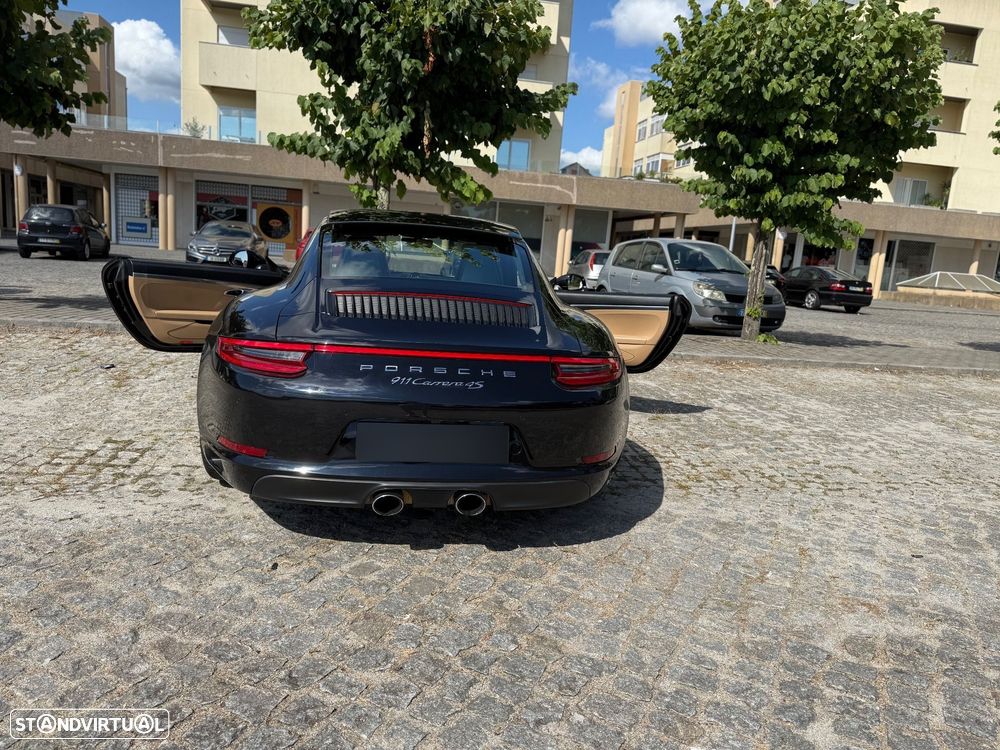 Porsche 911 (991) Carrera 4 S PDK - 11