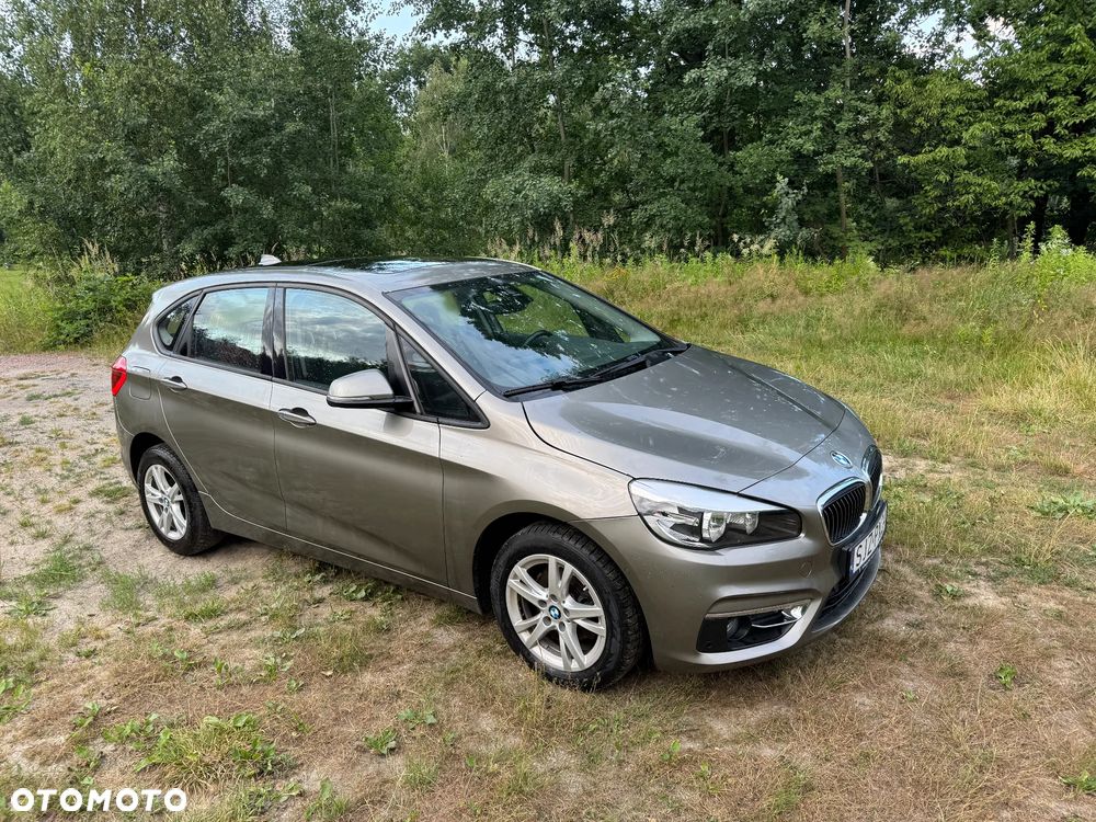 BMW Seria 2 216d Sport Line - 4