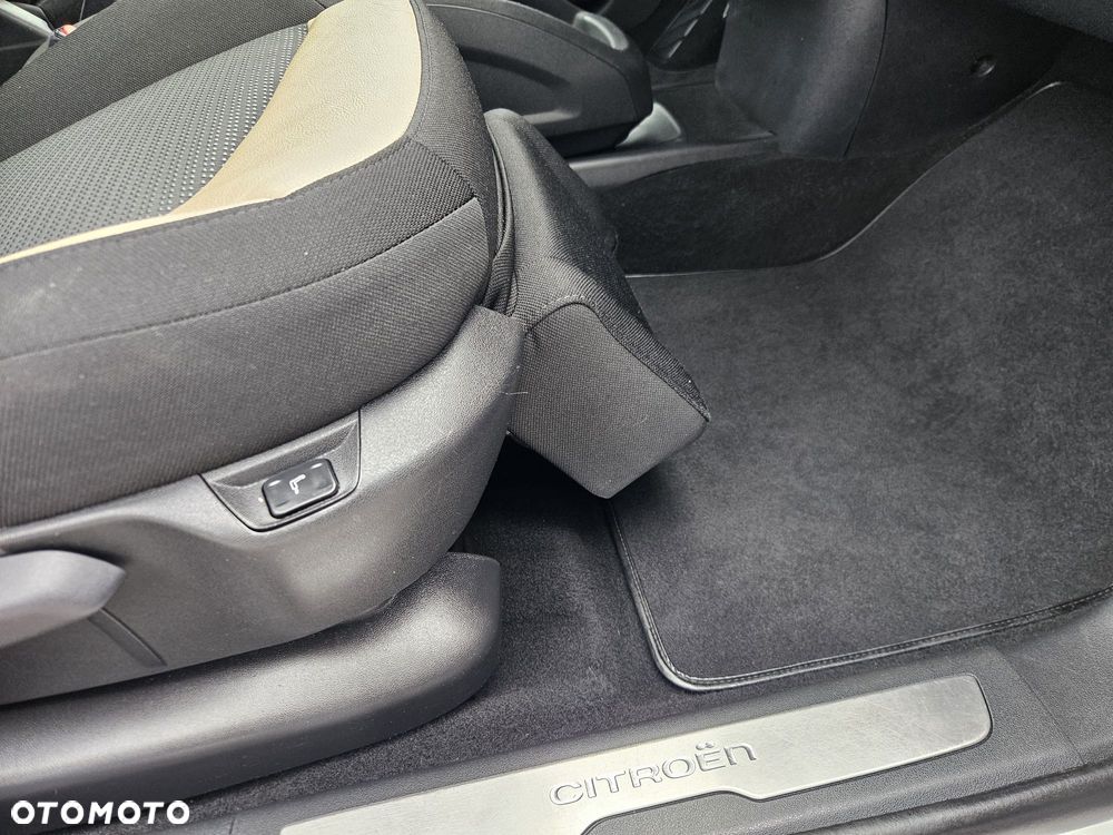 Citroën C4 Grand Picasso BlueHDi 150 EAT6 Exclusive - 28
