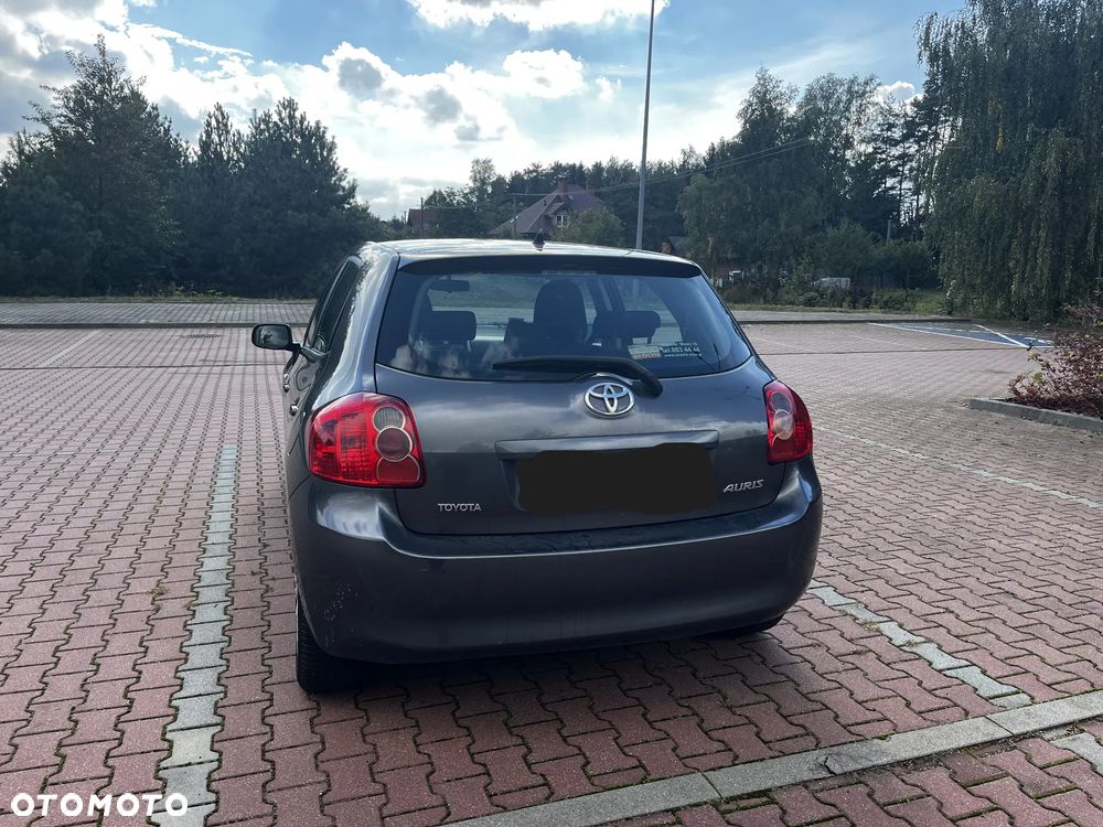 Toyota Auris 1.6 VVT-i Luna MM - 5