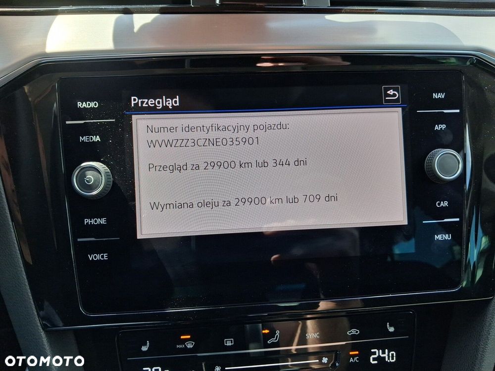 Volkswagen Passat - 28
