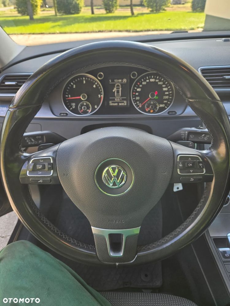 Volkswagen Passat Variant 2.0 TDI DSG BlueMotion Technology Trendline - 9