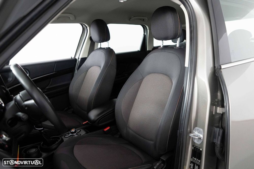 MINI Countryman Cooper SE ALL4 Auto - 10