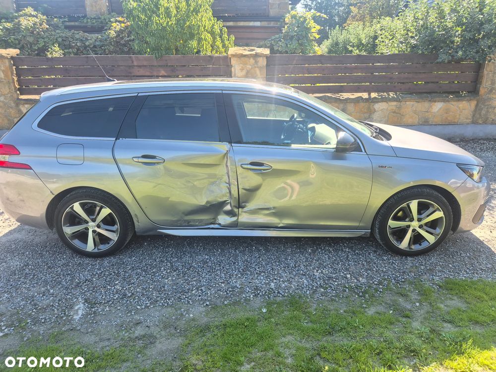 Peugeot 308 PureTech 130 GPF EAT8 Stop & Start GT Pack - 22