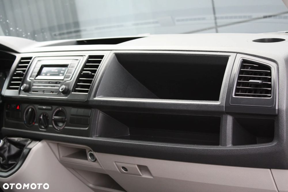 Volkswagen Transporter - 26