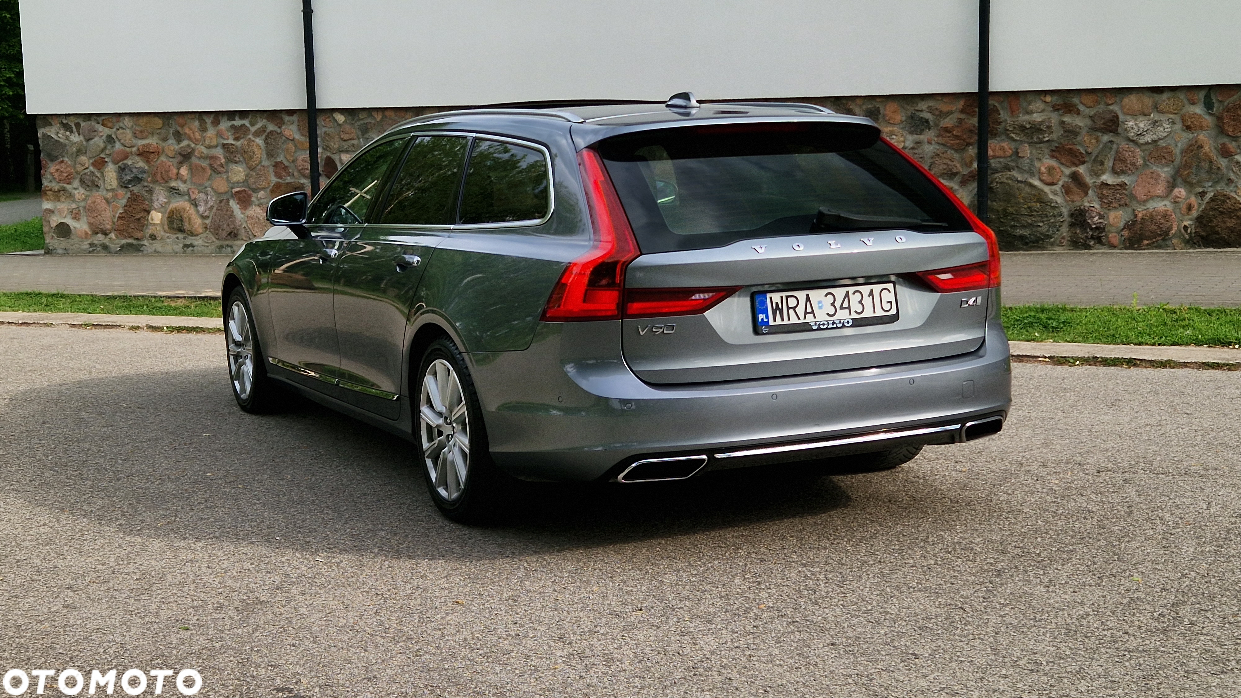 Volvo V90 D4 Inscription - 14