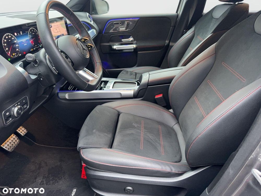Mercedes-Benz GLB 200 AMG Line 7G-DCT - 10