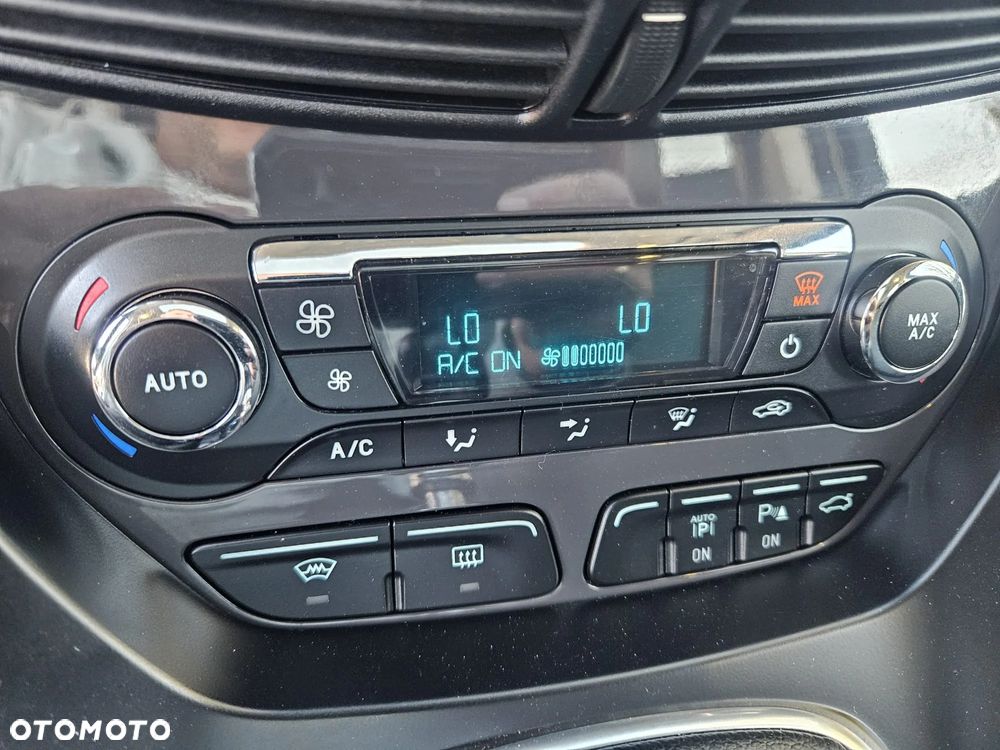 Ford Kuga 2.0 TDCi Titanium - 22