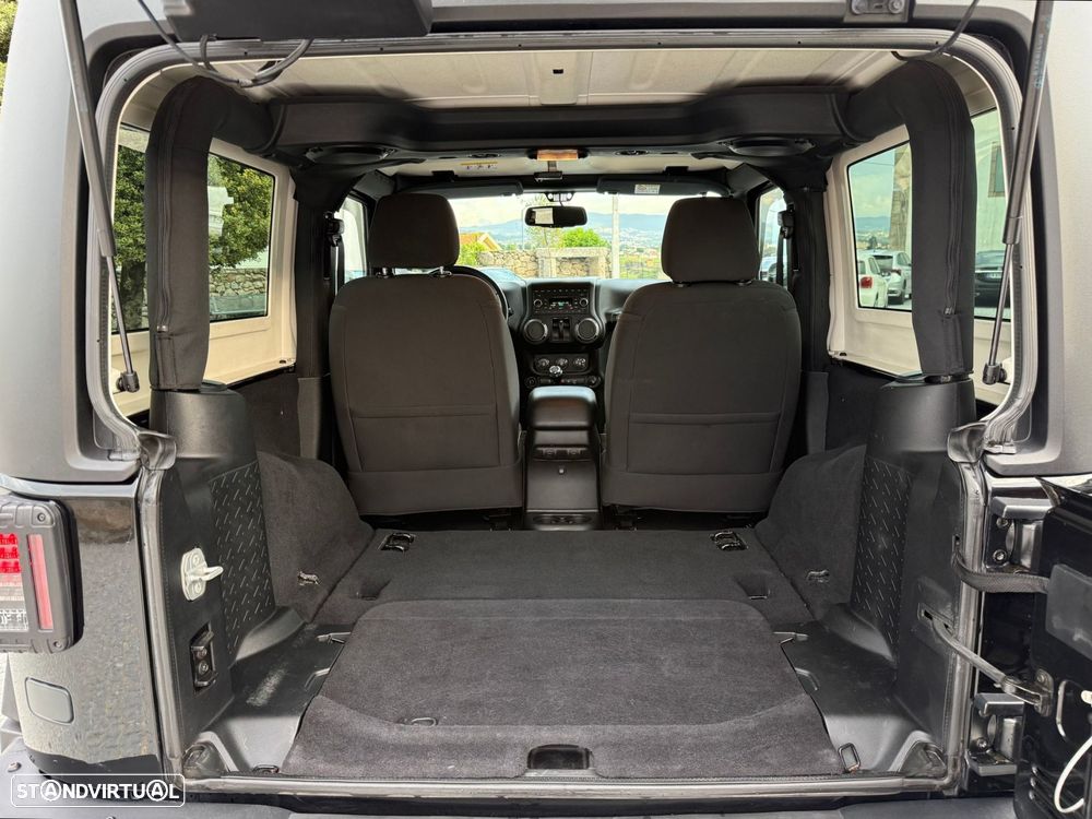 Jeep Wrangler 2.8 CRD MTX Sport 4L - 27