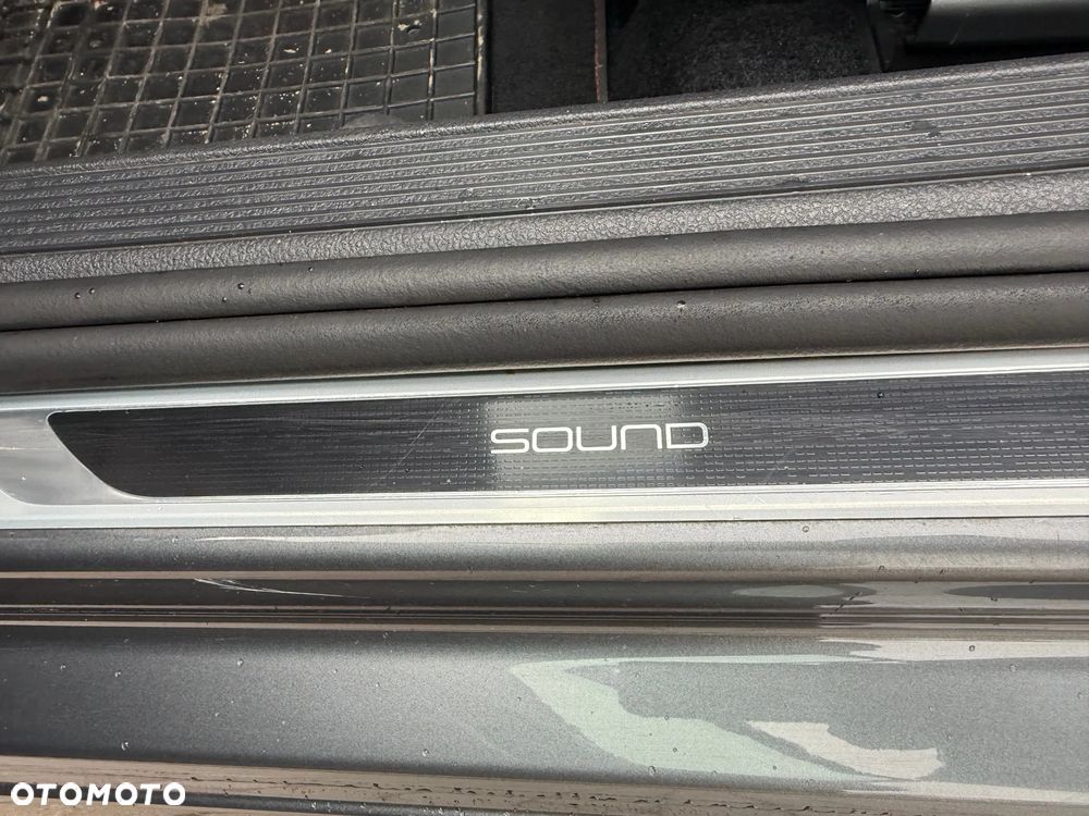 Volkswagen Golf Variant 2.0 TDI 4Motion DSG Highline - 28