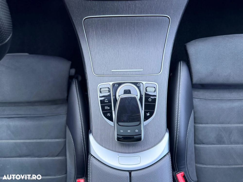 Mercedes-Benz C 220 d 4MATIC 9G-TRONIC AMG Line Plus - 21