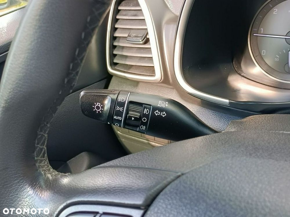 Hyundai Tucson blue 1.6 CRDi 2WD DCT Premium - 30