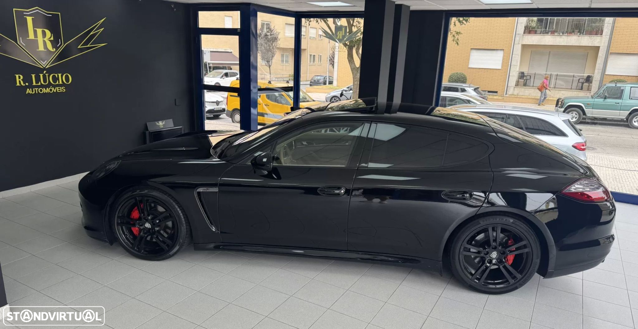 Porsche Panamera Standard - 16