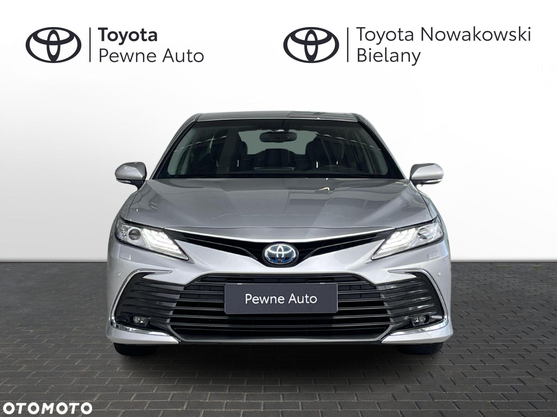 Toyota Camry - 8