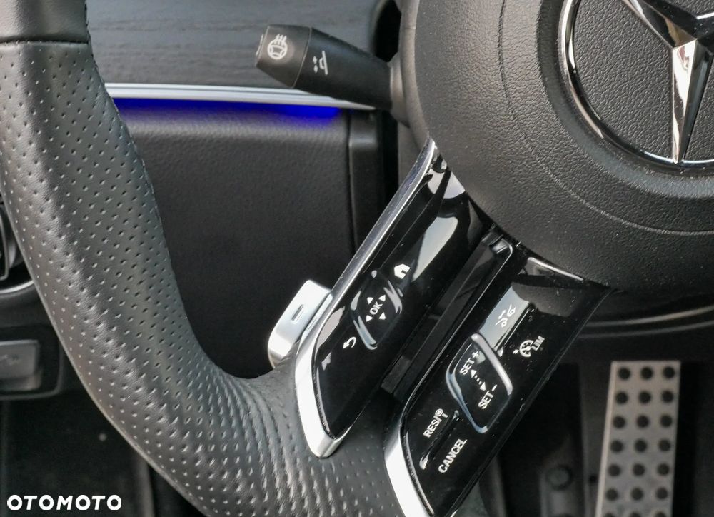 Mercedes-Benz Klasa E 300 de 4Matic 9G-TRONIC AMG Line - 15