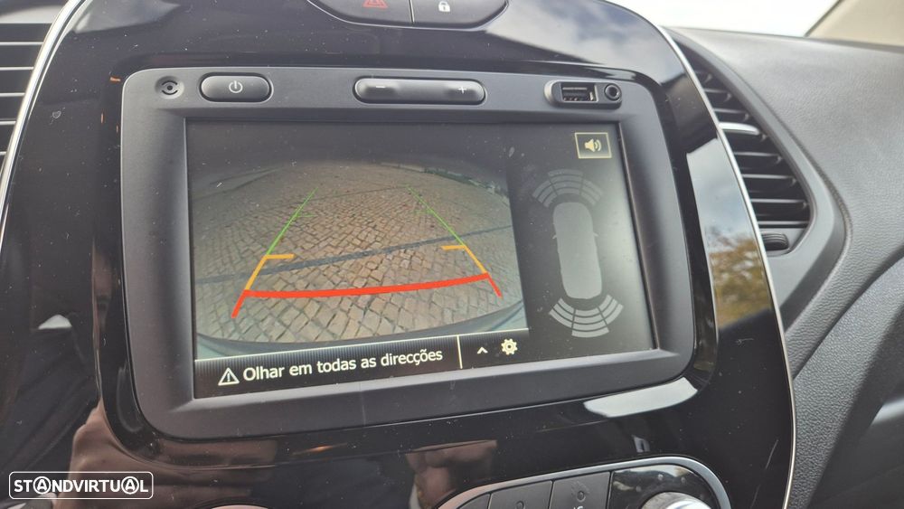 Renault Captur 0.9 TCE Exclusive XMOD - 36