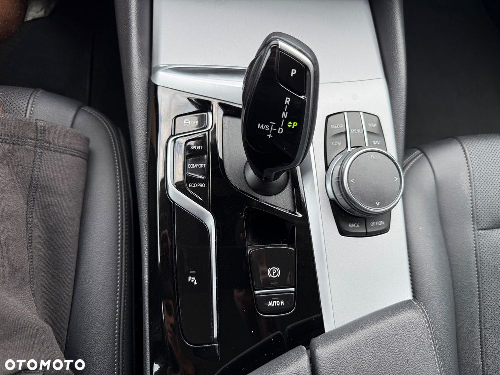 BMW Seria 5 518d mHEV Business Edition - 26