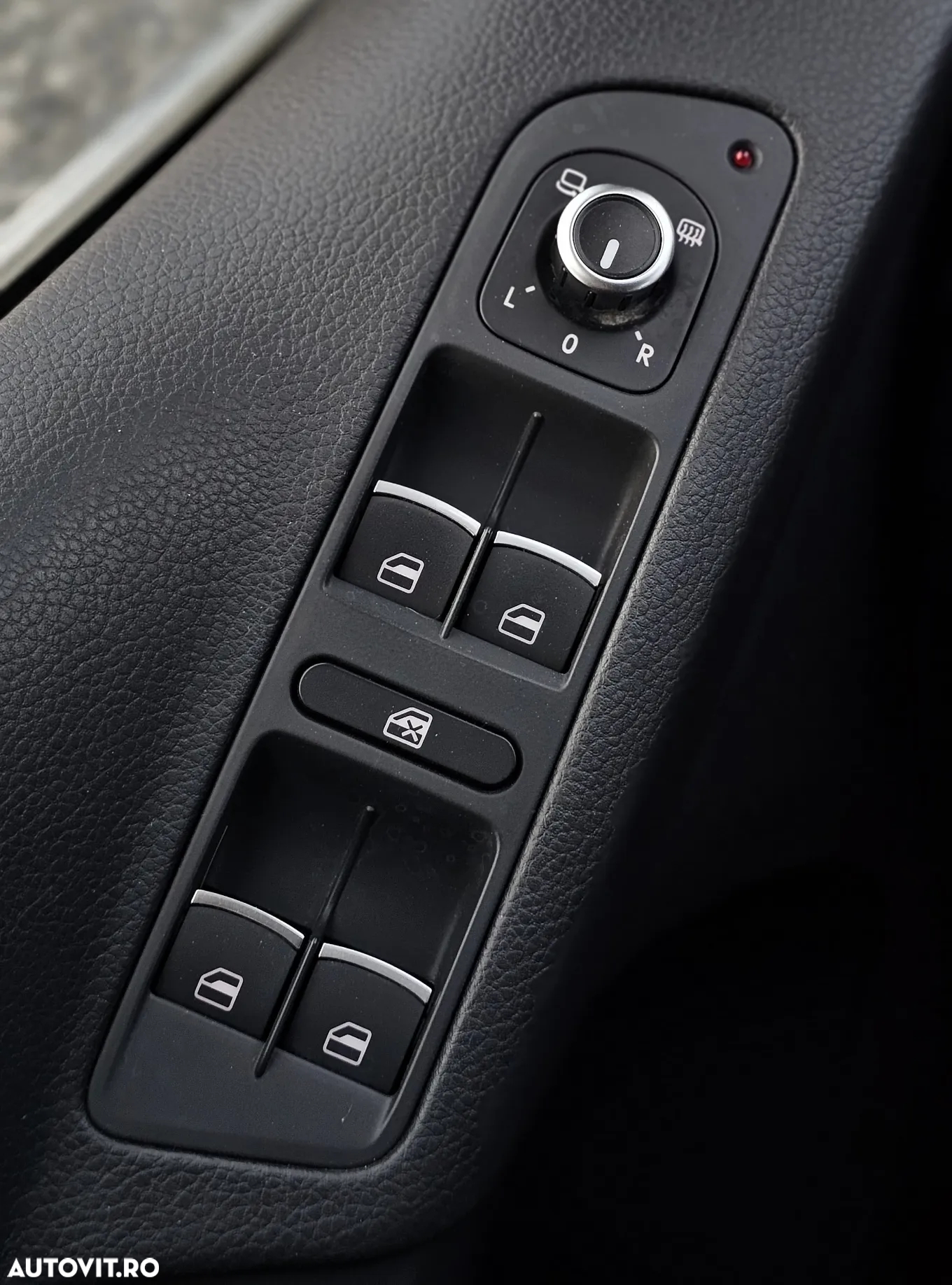 Volkswagen Tiguan - 11