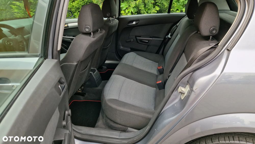 Opel Astra - 10