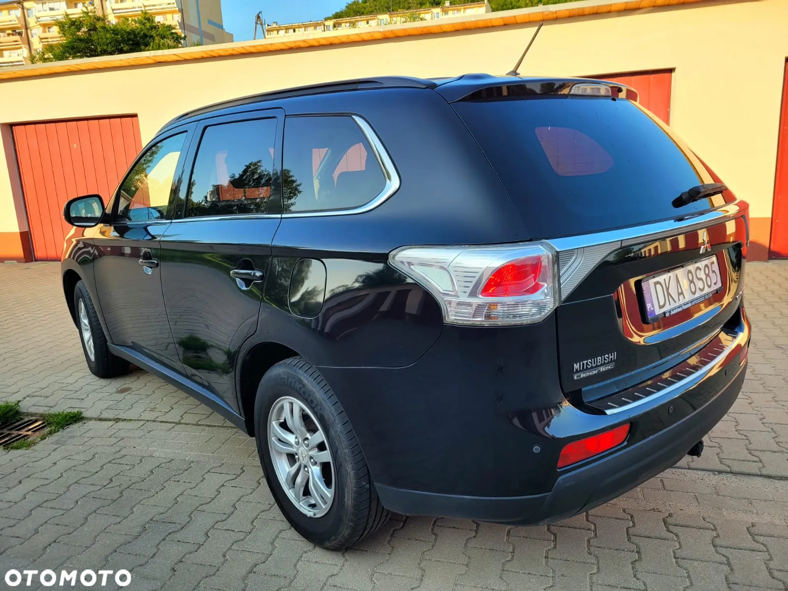 Mitsubishi Outlander 2.2 DI-D 4WD Intense - 3