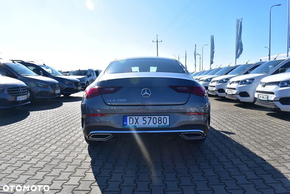 Mercedes-Benz CLA 200 7G-DCT - 7