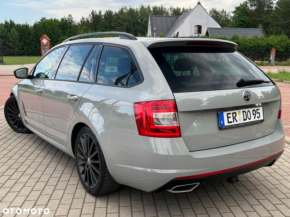 Skoda Octavia 2.0 TDI DSG RS - 7