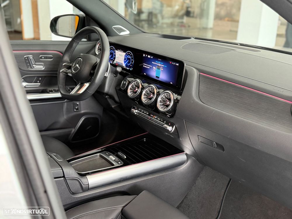 Mercedes-Benz EQA 250+ AMG Line - 18