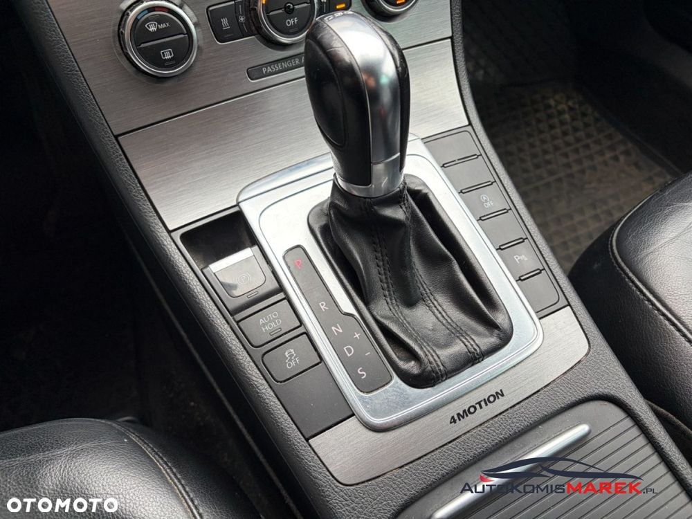 Volkswagen Passat - 18