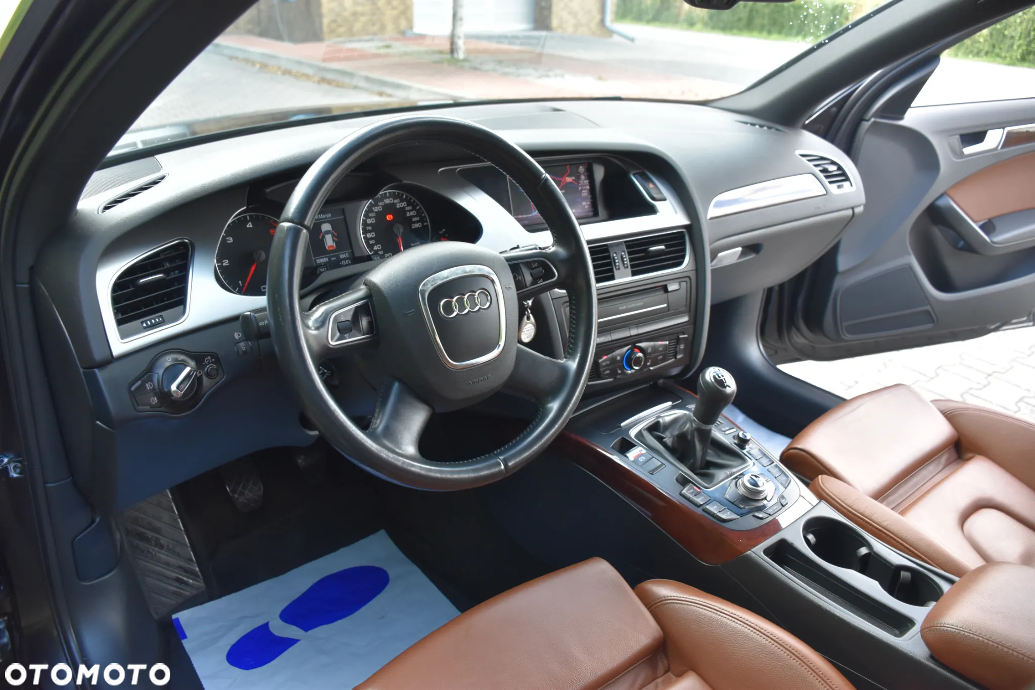 Audi A4 2.0 TDI DPF S line Sportpaket - 9
