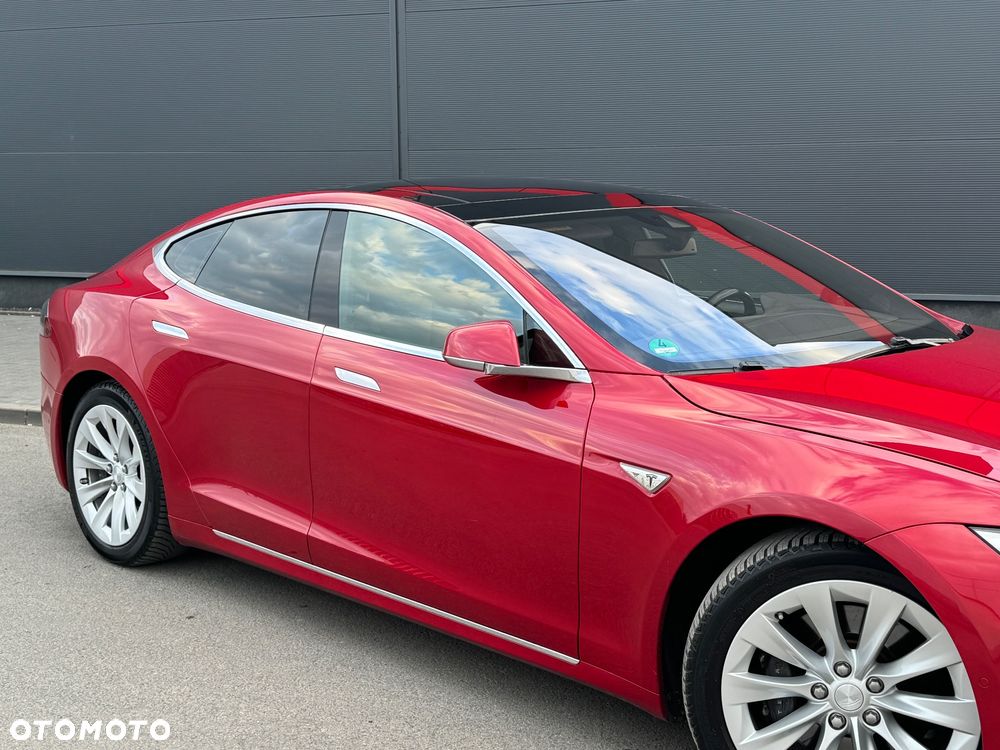Tesla Model S - 16