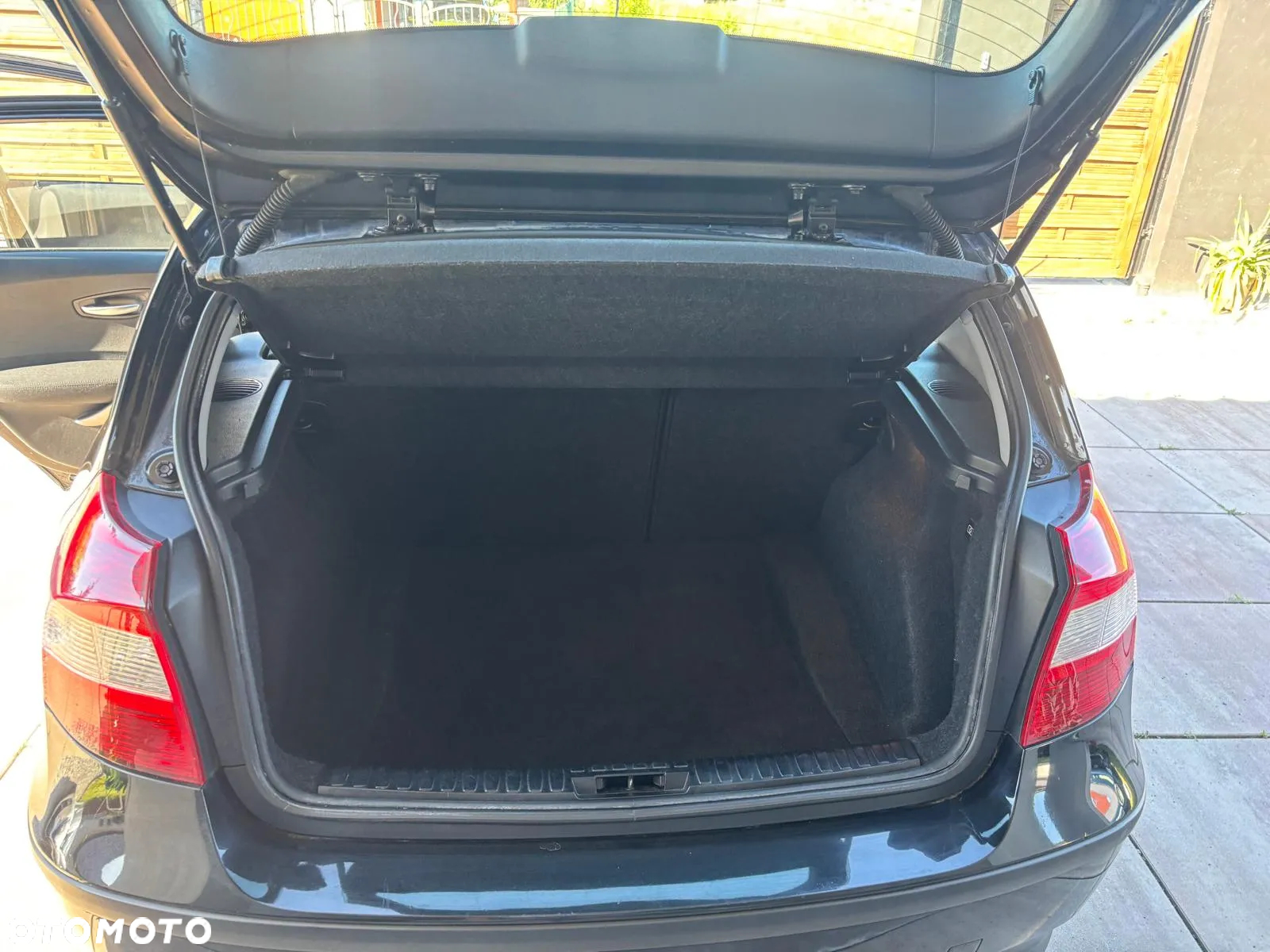 BMW Seria 1 116i - 11