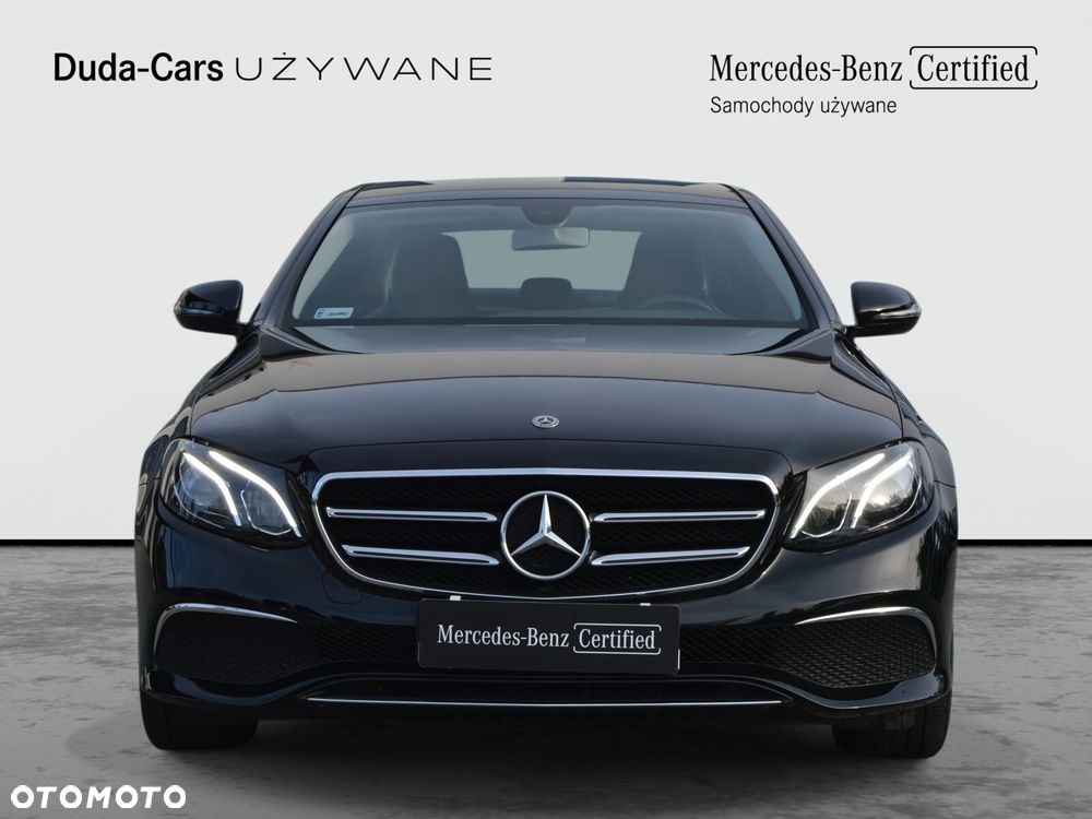 Mercedes-Benz Klasa E 220 d 4-Matic Business Edition 9G-TRONIC - 4
