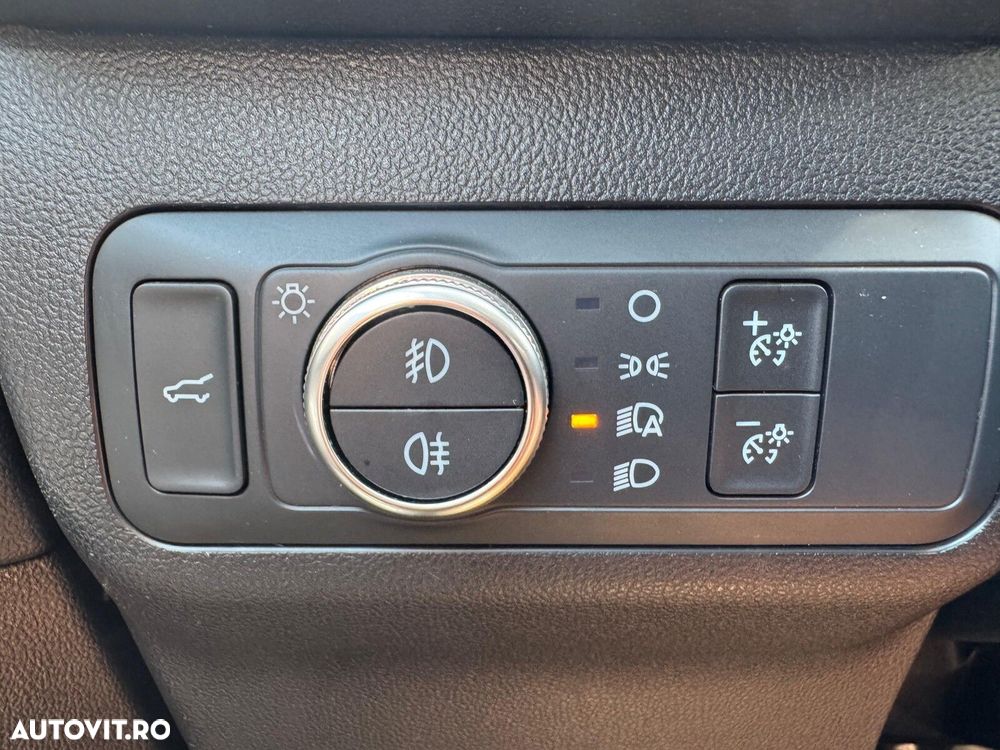 Ford Kuga - 19