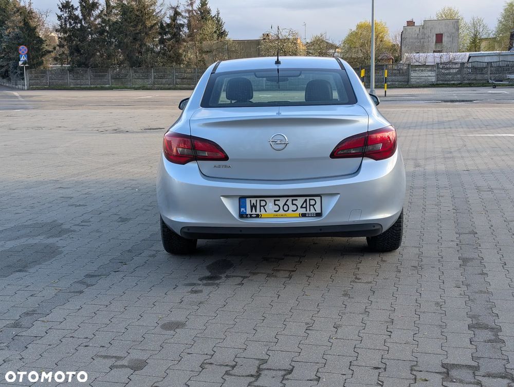 Opel Astra 1.6 Cosmo - 3