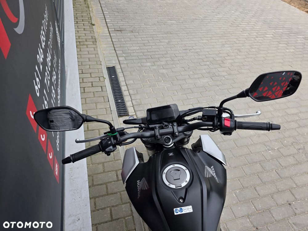 Honda CB - 27