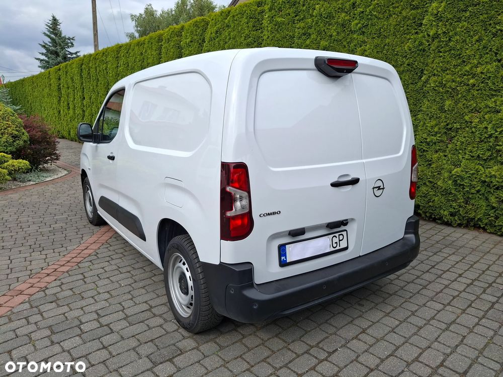 Opel Combo 2025 r 1.2 Pure Tech 110 KM Salon PL - 5