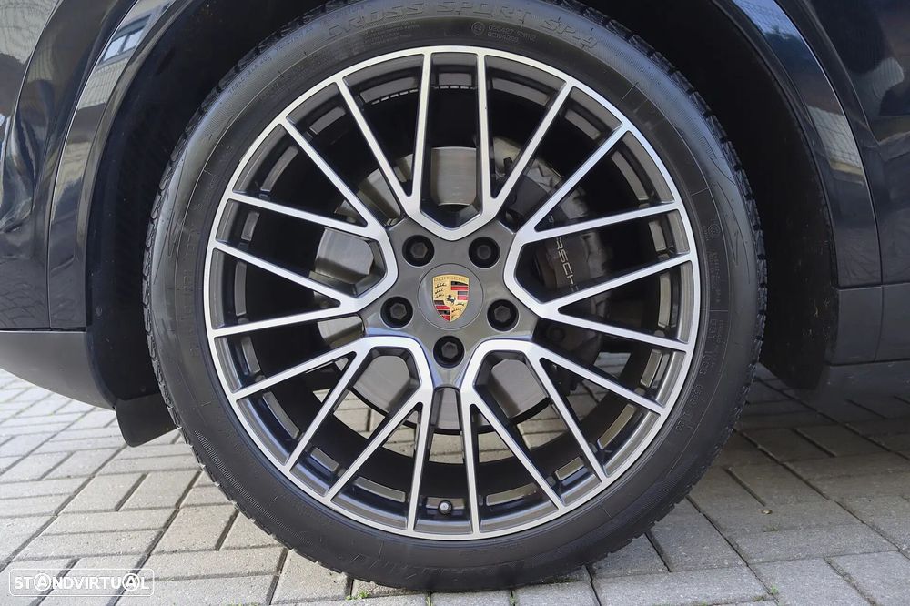 Porsche Cayenne E-Hybrid - 12