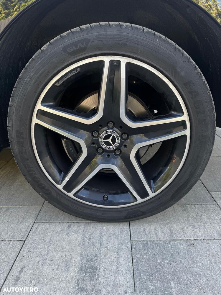 Mercedes-Benz GLE - 25